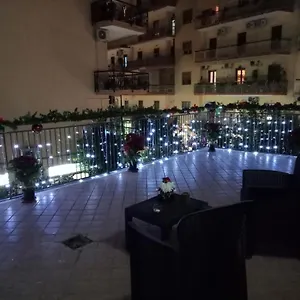 https://bnb-la-terrazza-di-monica-teresa.hotels-amalfi.com